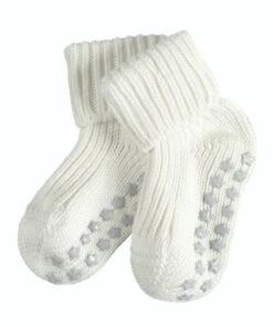 Falke Baby Socken Catspads -Zoe Bekleidungsgeschäft 43896 53 6075 frontview 5f5eb56db4c12 1
